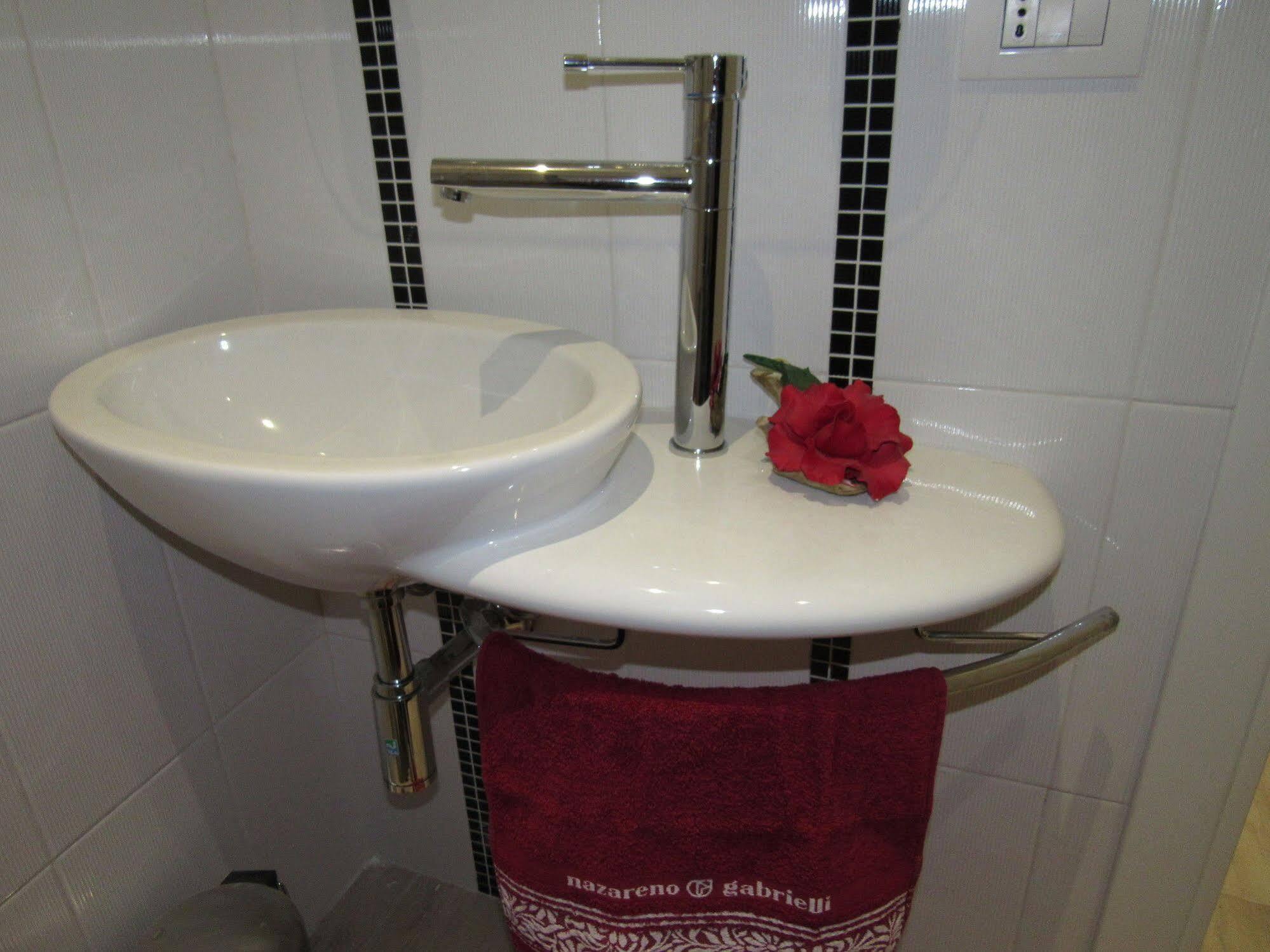 La Voce Del Violino Bed and Breakfast Ragusa Buitenkant foto