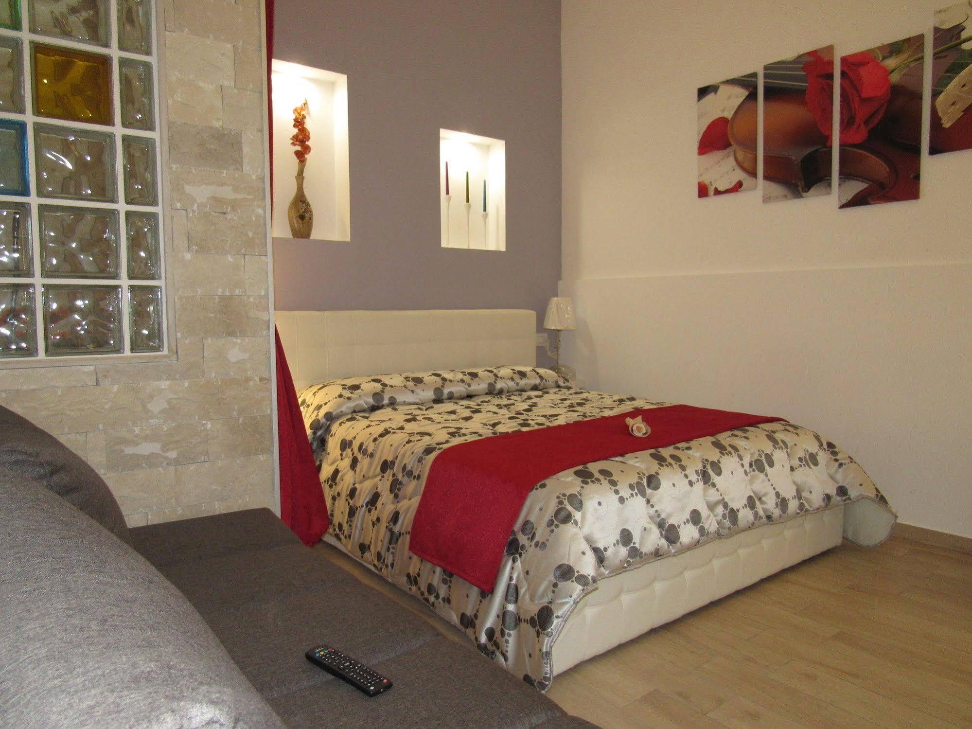La Voce Del Violino Bed and Breakfast Ragusa Buitenkant foto